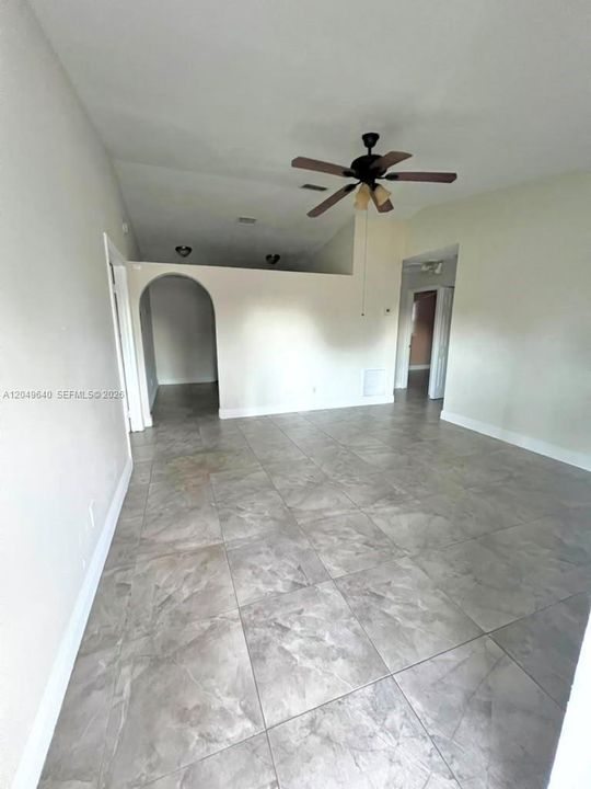 For Rent: $3,000 (3 beds, 2 baths, 1200 Square Feet)