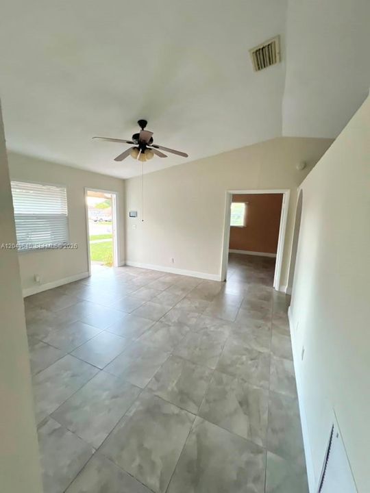 For Rent: $3,000 (3 beds, 2 baths, 1200 Square Feet)