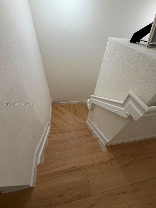 For Rent: $3,650 (4 beds, 2 baths, 1914 Square Feet)
