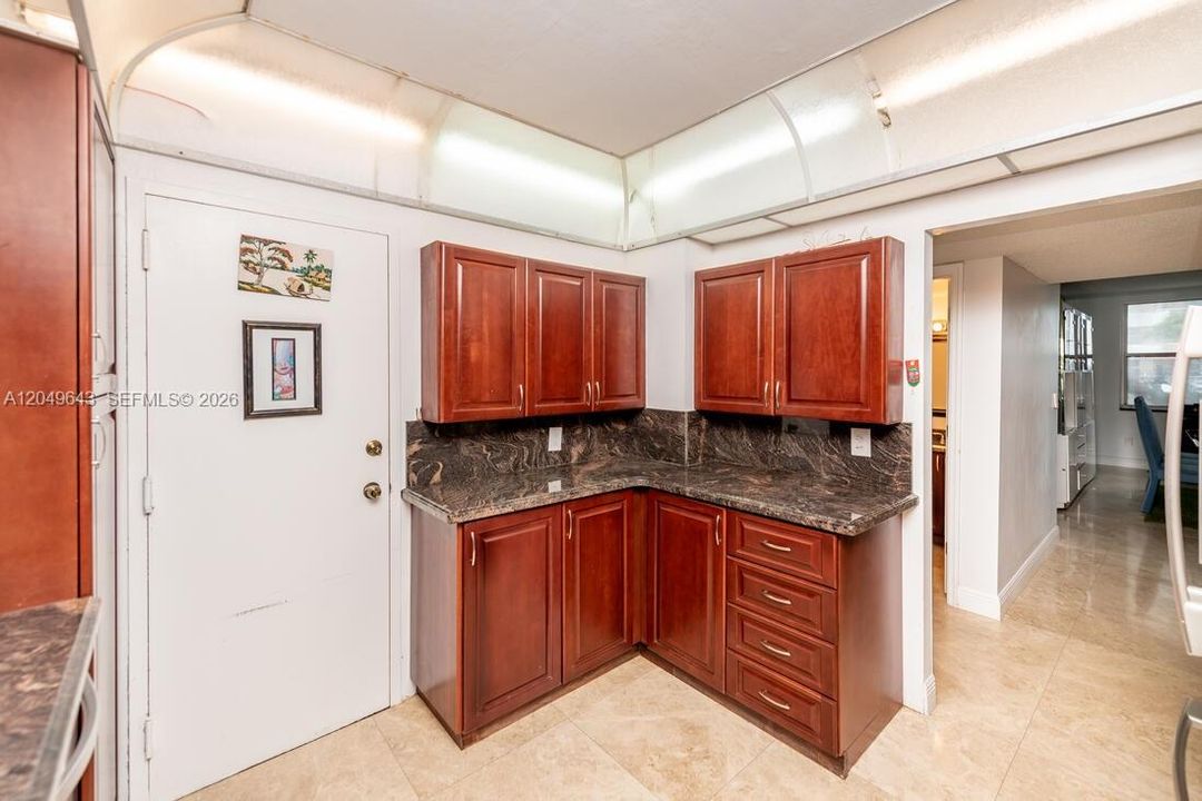 For Sale: $399,000 (3 beds, 2 baths, 1740 Square Feet)