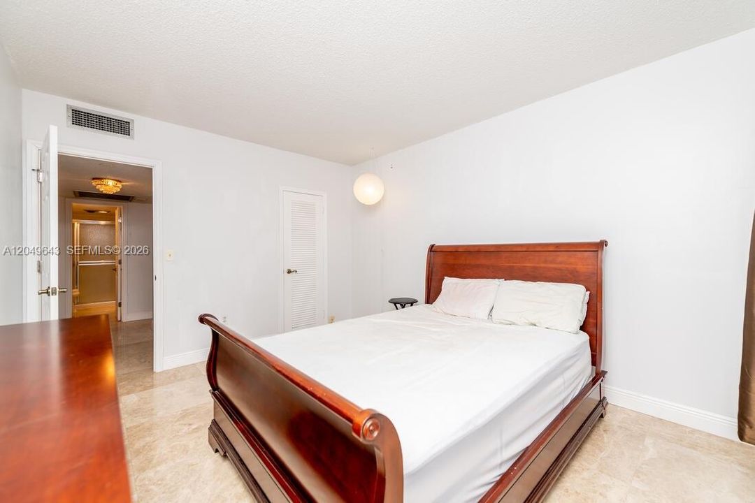 For Sale: $399,000 (3 beds, 2 baths, 1740 Square Feet)