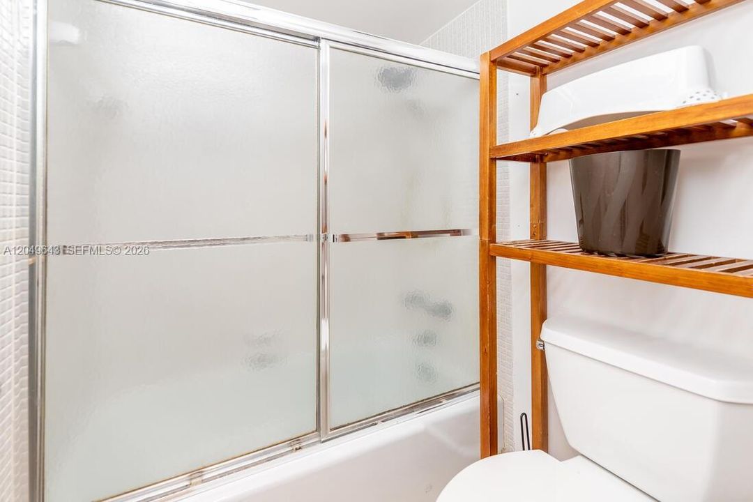 For Sale: $399,000 (3 beds, 2 baths, 1740 Square Feet)