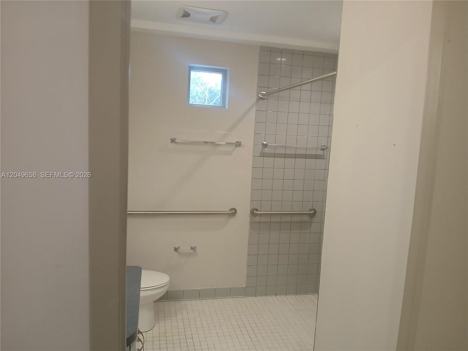 В аренду: $1,317 (2 спален, 2 ванн, 947 Квадратных фут)