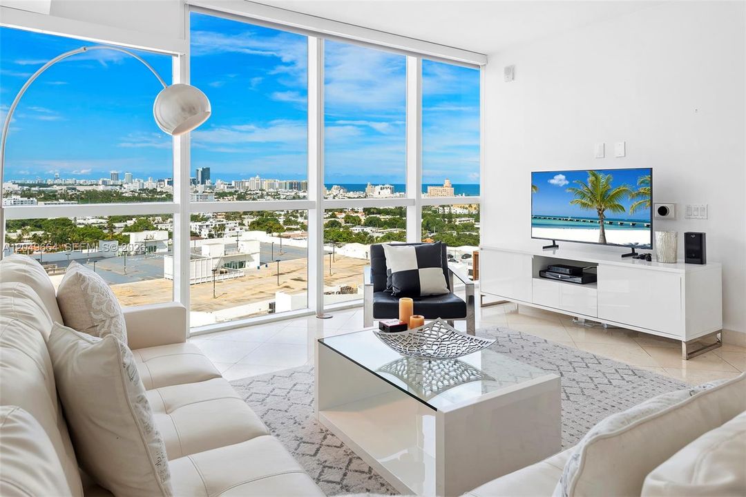 For Rent: $6,250 (1 beds, 1 baths, 851 Square Feet)