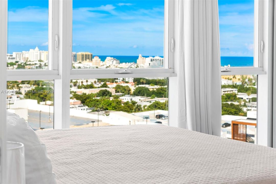 For Rent: $6,250 (1 beds, 1 baths, 851 Square Feet)