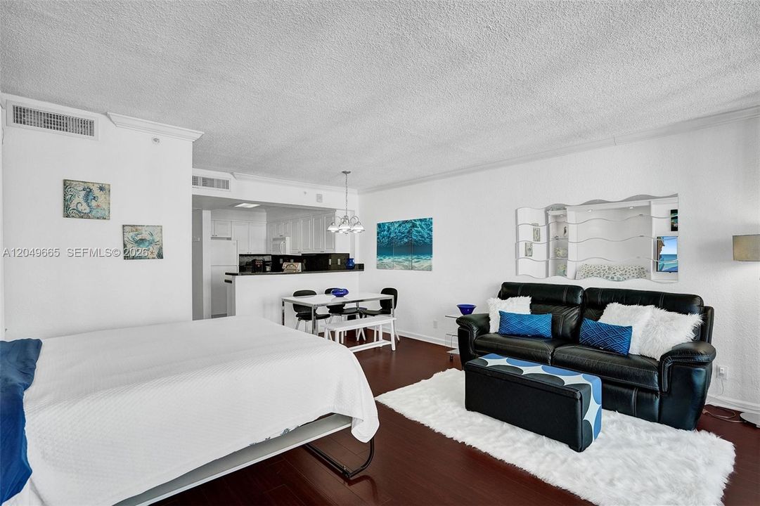 For Rent: $2,300 (0 beds, 1 baths, 482 Square Feet)