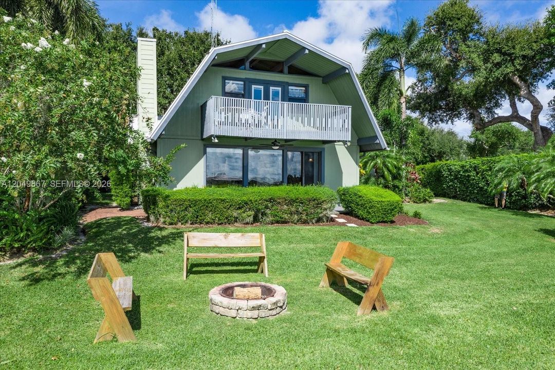 Activo con contrato: $565,000 (3 camas, 2 baños, 1834 Pies cuadrados)