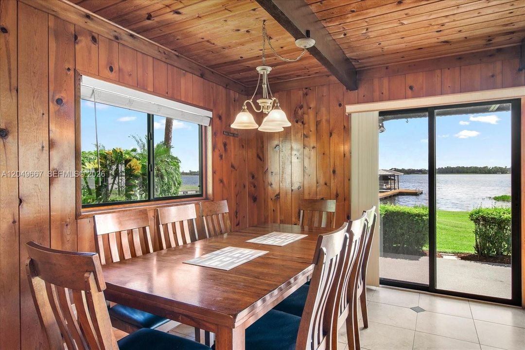 Dining room with room for8