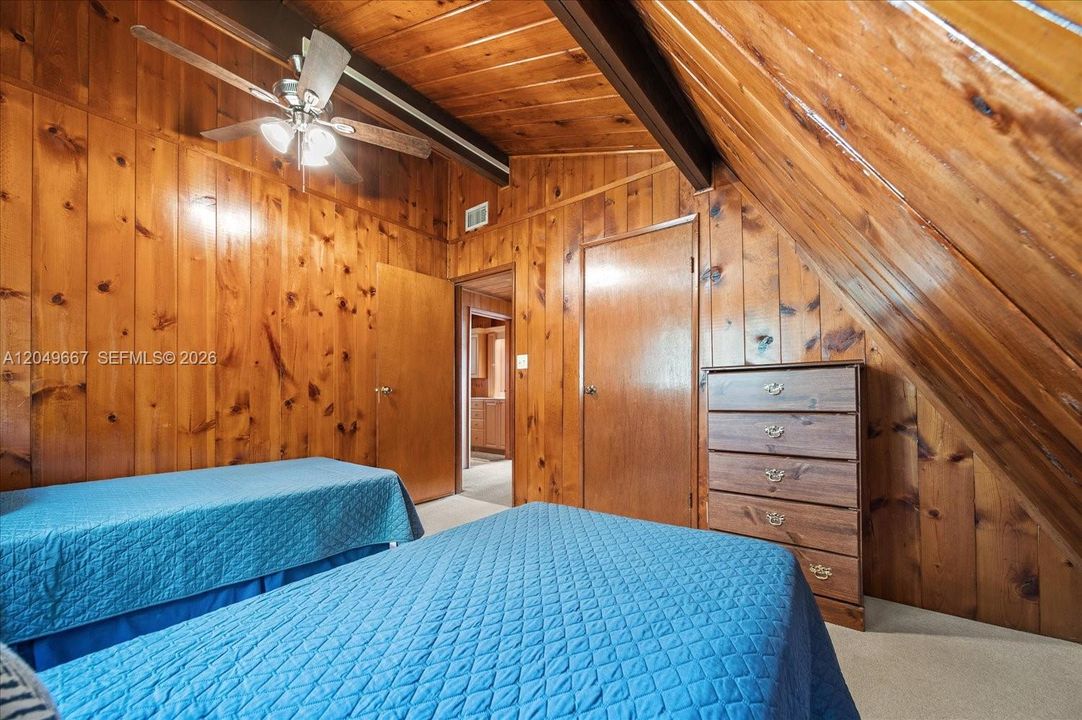 Activo con contrato: $565,000 (3 camas, 2 baños, 1834 Pies cuadrados)