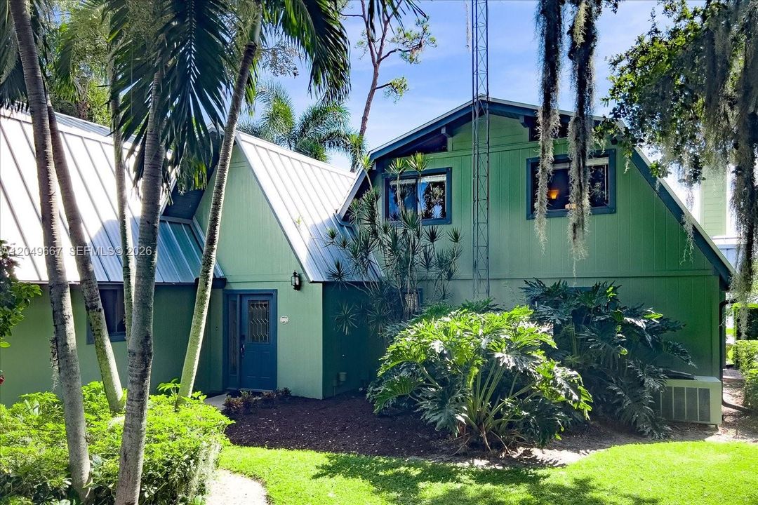 Activo con contrato: $565,000 (3 camas, 2 baños, 1834 Pies cuadrados)
