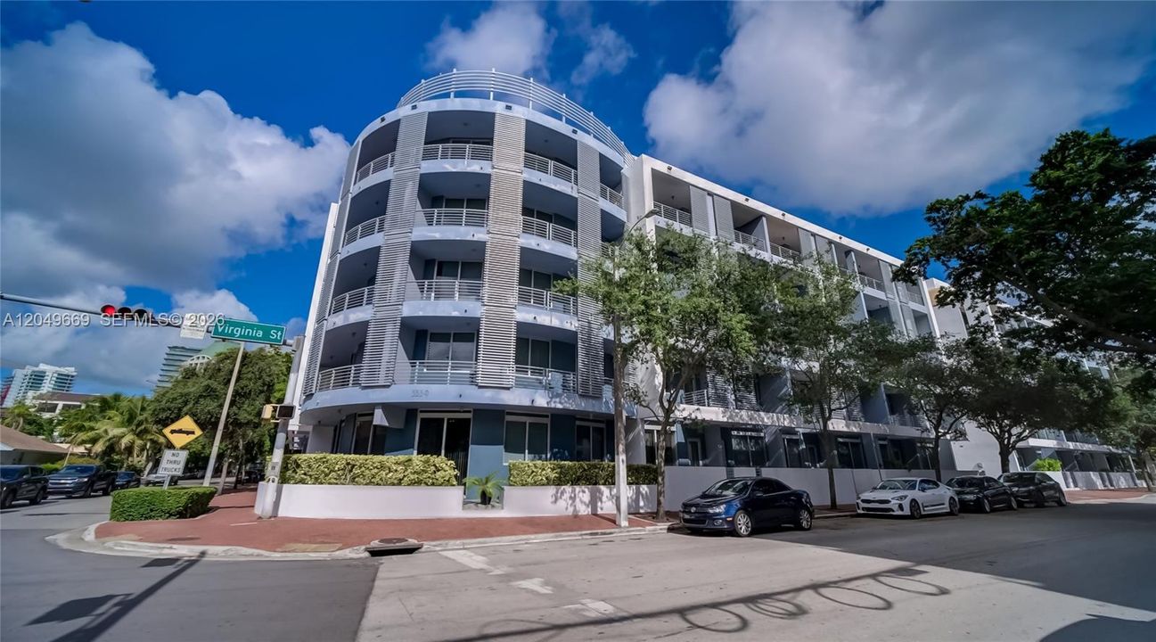 В аренду: $4,200 (1 спален, 1 ванн, 790 Квадратных фут)