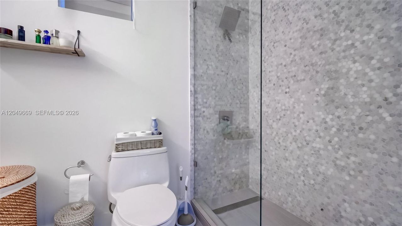 В аренду: $4,200 (1 спален, 1 ванн, 790 Квадратных фут)