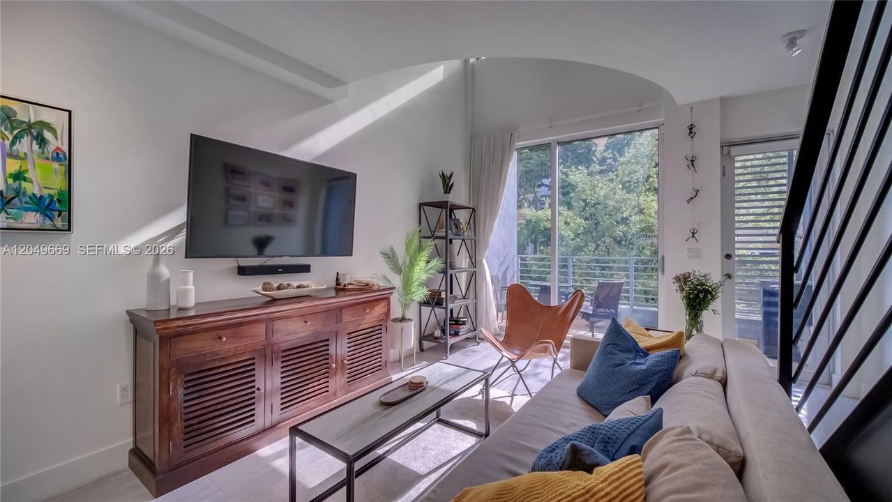 В аренду: $4,200 (1 спален, 1 ванн, 790 Квадратных фут)