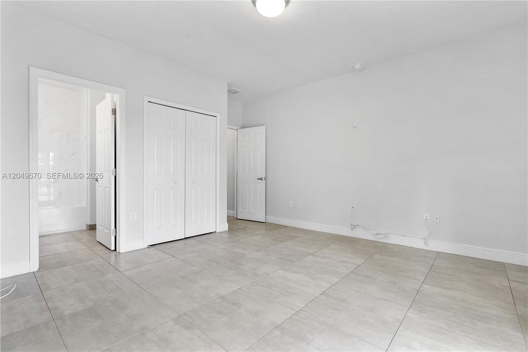 For Rent: $2,800 (2 beds, 2 baths, 1358 Square Feet)