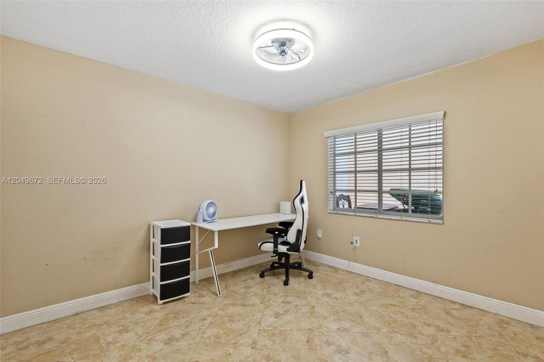 В аренду: $3,800 (4 спален, 2 ванн, 1511 Квадратных фут)