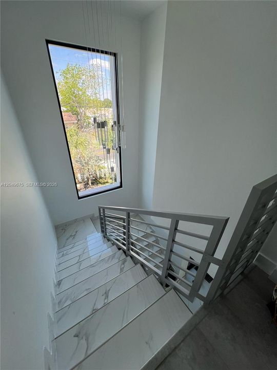 For Rent: $4,490 (3 beds, 2 baths, 2250 Square Feet)