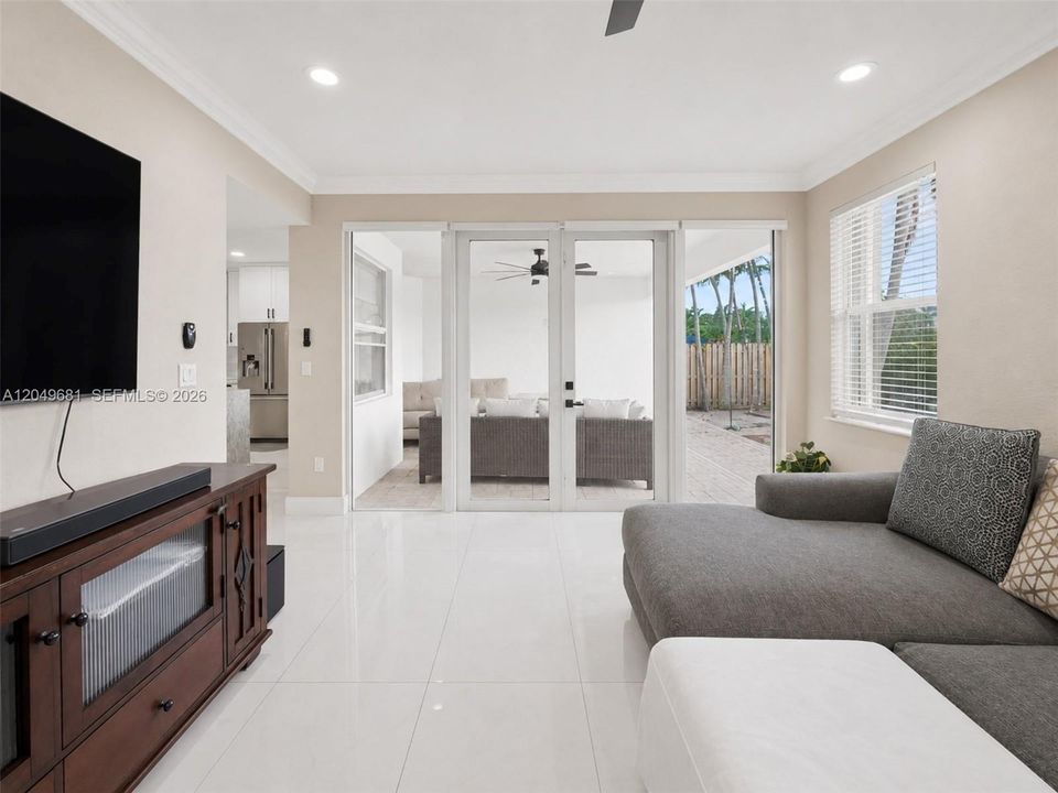 For Sale: $850,000 (4 beds, 3 baths, 2847 Square Feet)