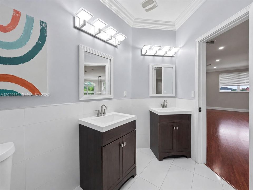 For Sale: $850,000 (4 beds, 3 baths, 2847 Square Feet)