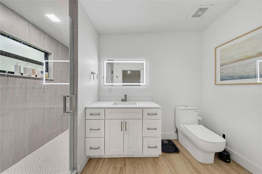 For Rent: $6,900 (3 beds, 2 baths, 1828 Square Feet)