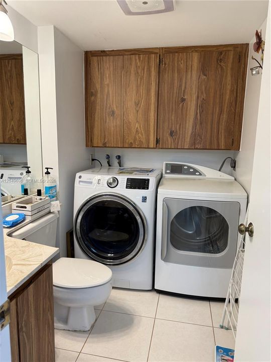For Rent: $3,400 (3 beds, 2 baths, 1488 Square Feet)