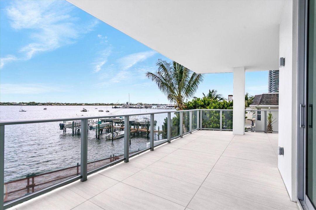 2nd Fl Balcony