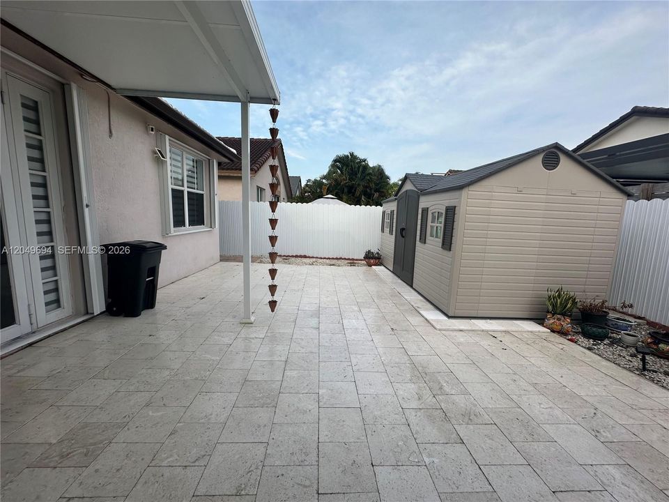 For Rent: $3,600 (3 beds, 2 baths, 1618 Square Feet)