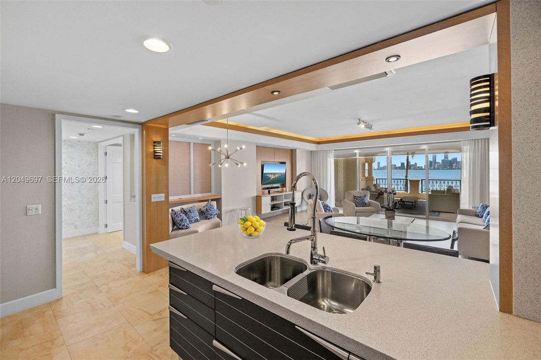 For Rent: $18,000 (2 beds, 2 baths, 1950 Square Feet)