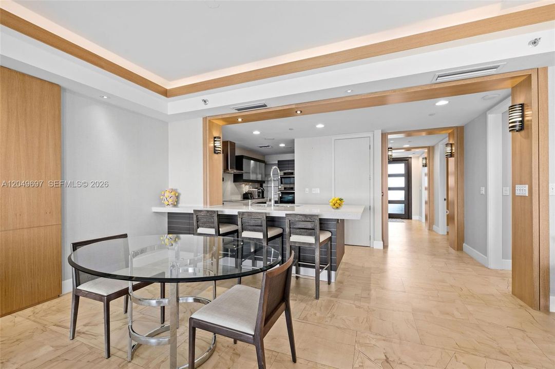 For Rent: $18,000 (2 beds, 2 baths, 1950 Square Feet)