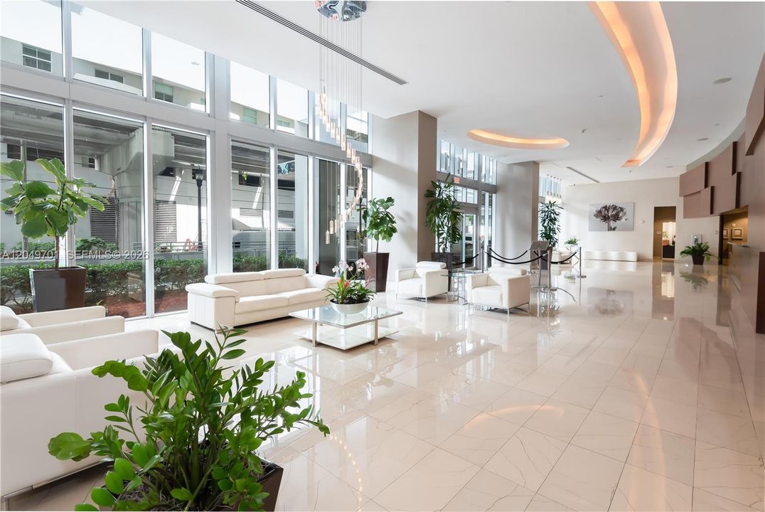 Active With Contract: $2,950 (1 beds, 1 baths, 705 Square Feet)
