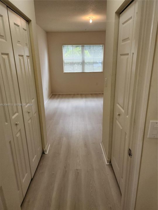 For Rent: $3,100 (3 beds, 2 baths, 1227 Square Feet)