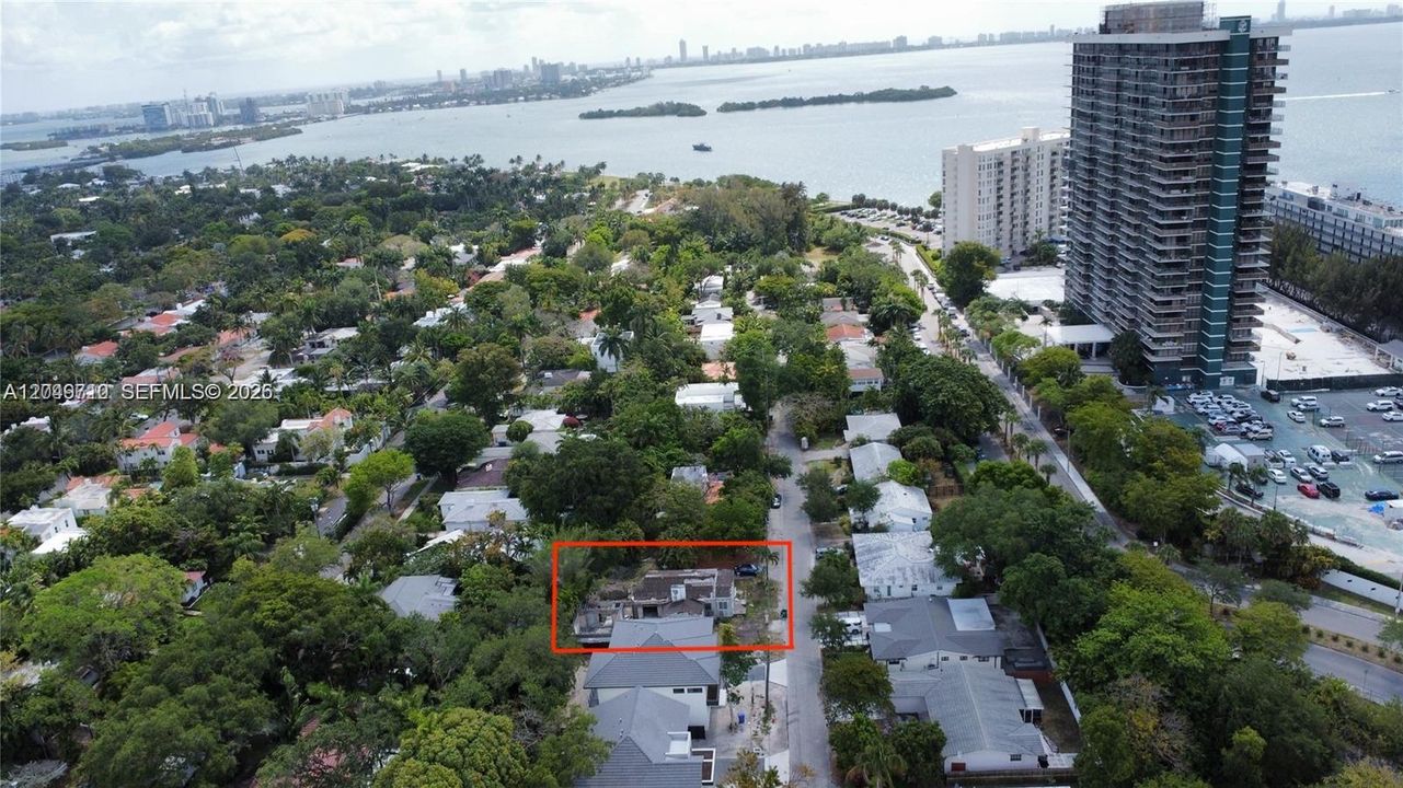 待售: $750,000 (0.12 acres)
