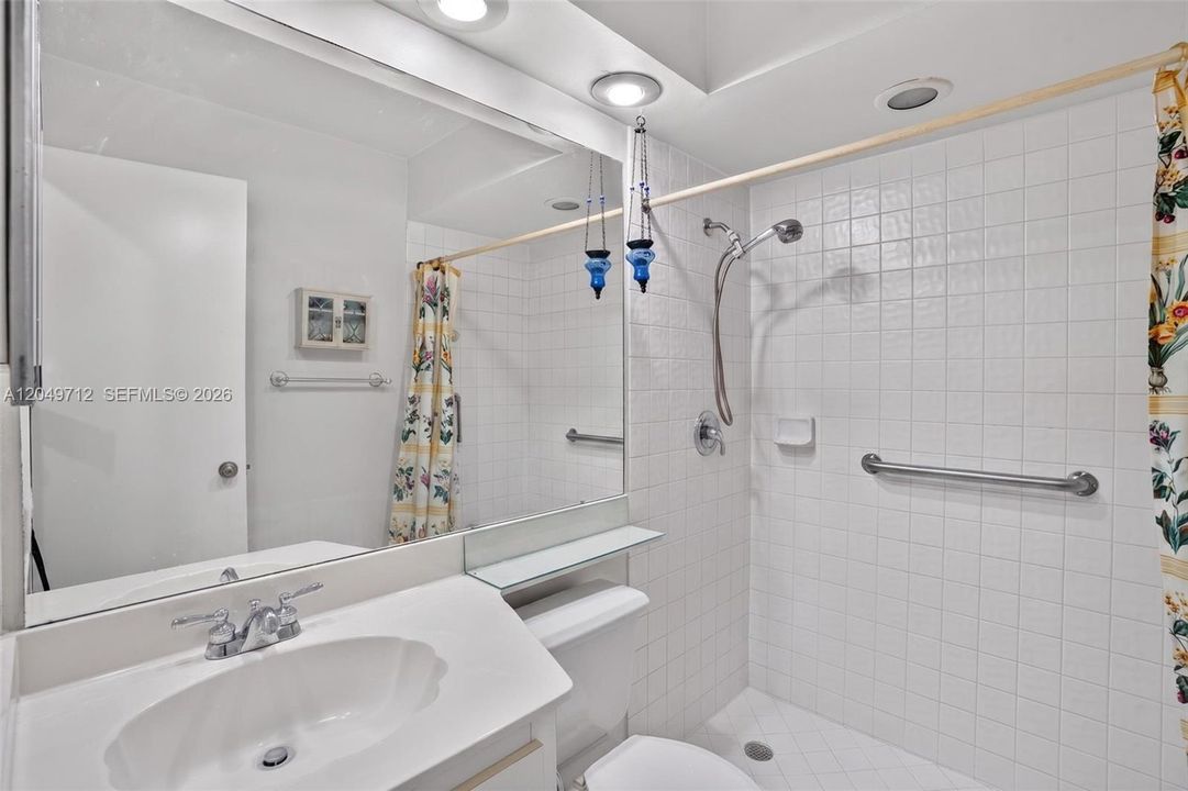 En Venta: $420,000 (3 camas, 2 baños, 1070 Pies cuadrados)