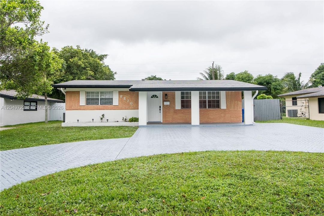 For Sale: $479,000 (2 beds, 1 baths, 965 Square Feet)
