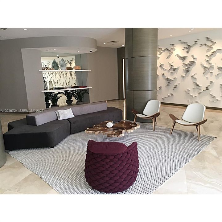 For Rent: $5,600 (2 beds, 2 baths, 1056 Square Feet)
