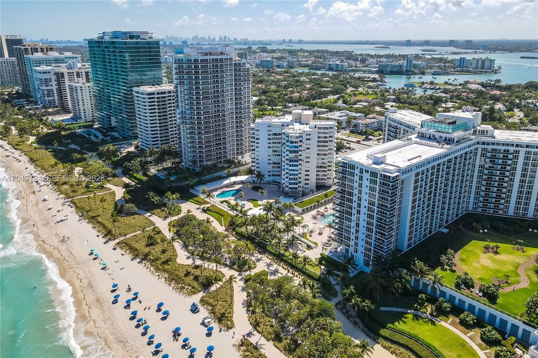 For Rent: $5,600 (2 beds, 2 baths, 1056 Square Feet)