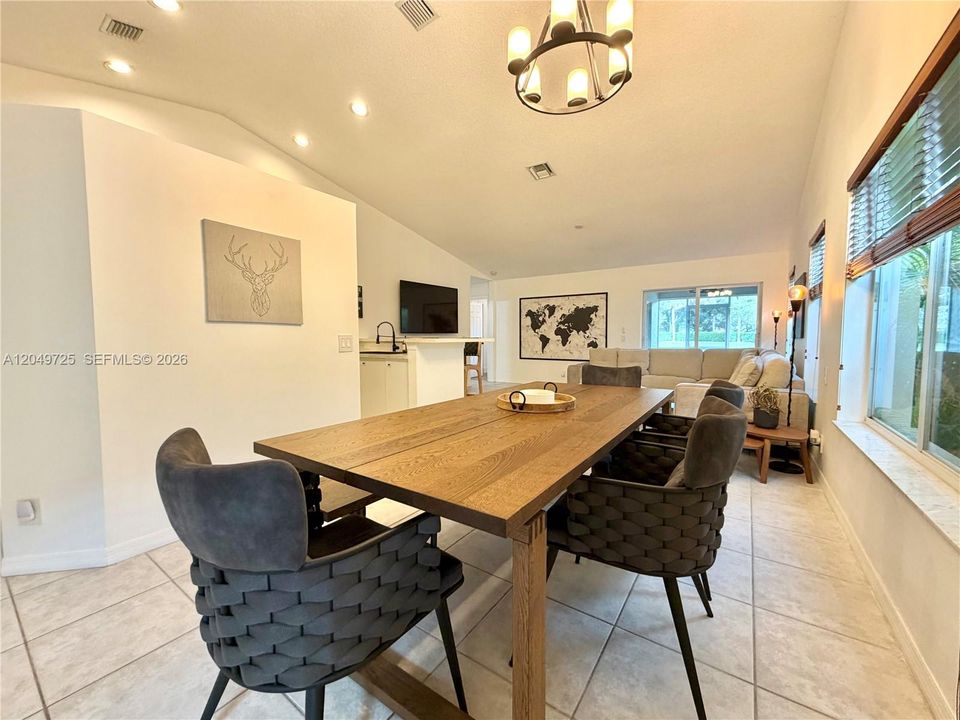 For Sale: $720,000 (3 beds, 2 baths, 1533 Square Feet)
