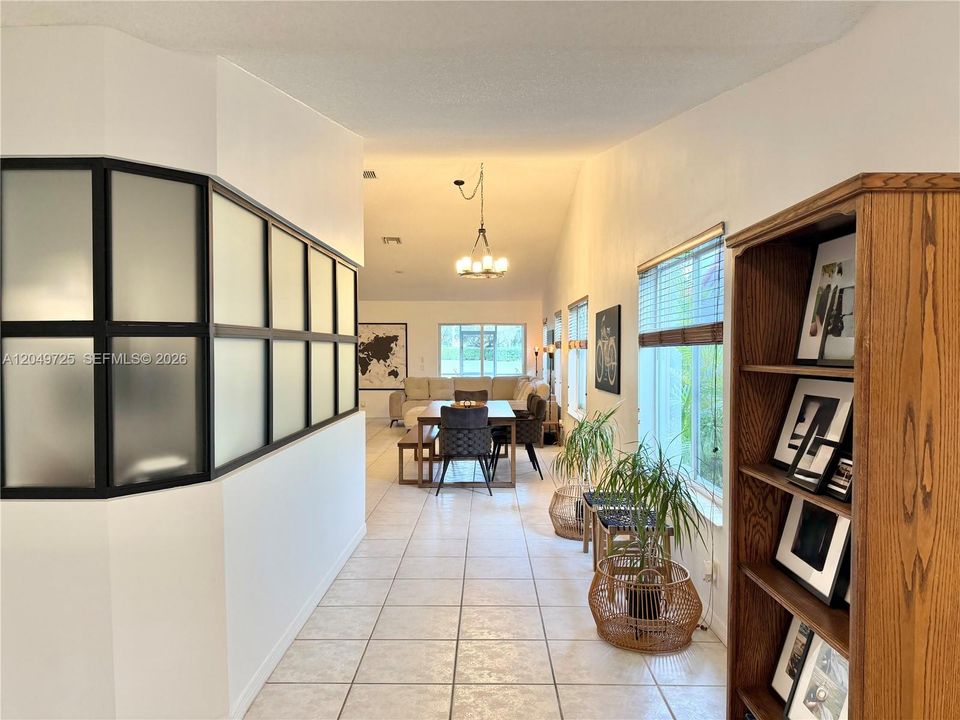 For Sale: $720,000 (3 beds, 2 baths, 1533 Square Feet)