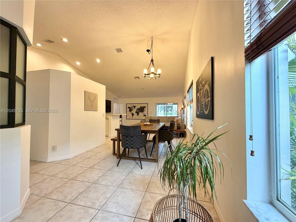 For Sale: $720,000 (3 beds, 2 baths, 1533 Square Feet)