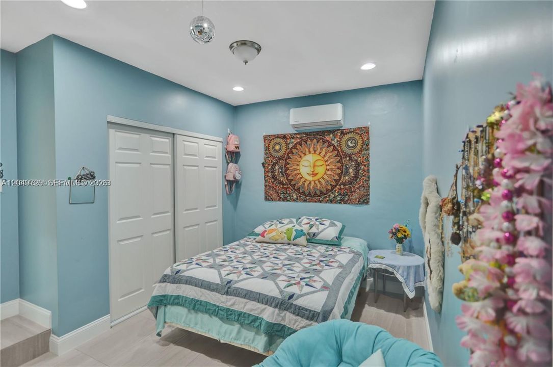 For Rent: $1,500 (1 beds, 1 baths, 500 Square Feet)