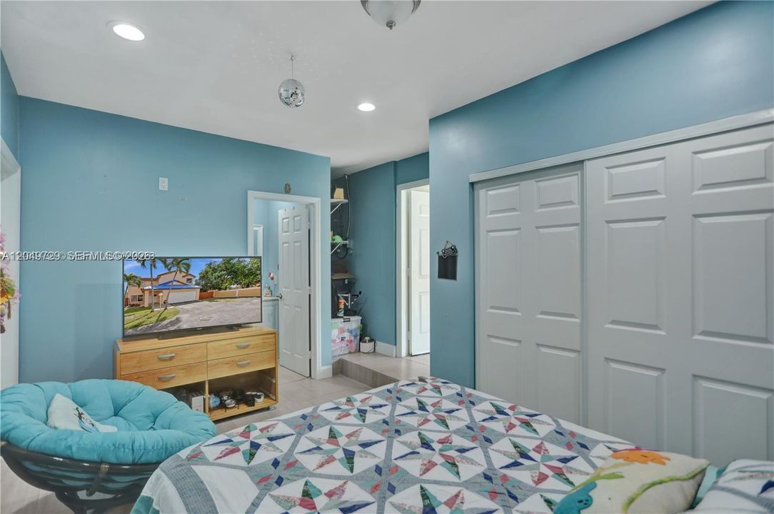 For Rent: $1,500 (1 beds, 1 baths, 500 Square Feet)