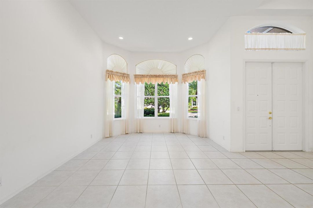 10910 Grande Blvd.