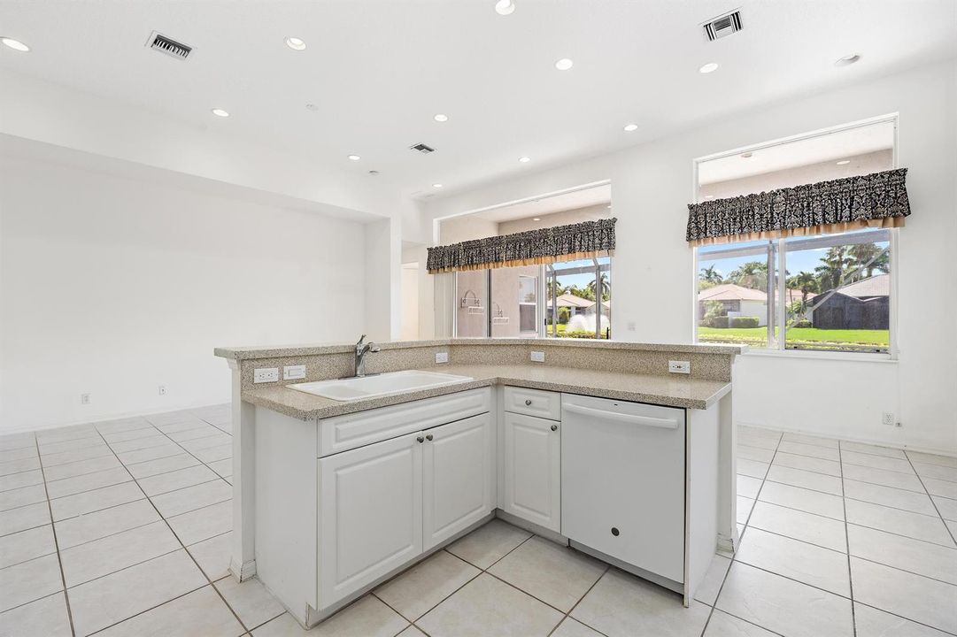 10910 Grande Blvd.