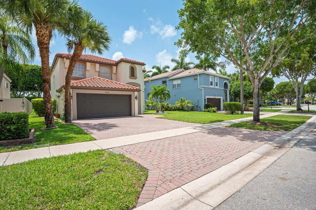 4-web-or-mls-9058-alexandra-cir