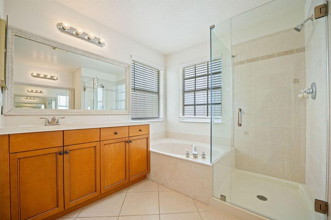 23-web-or-mls-9058-alexandra-cir