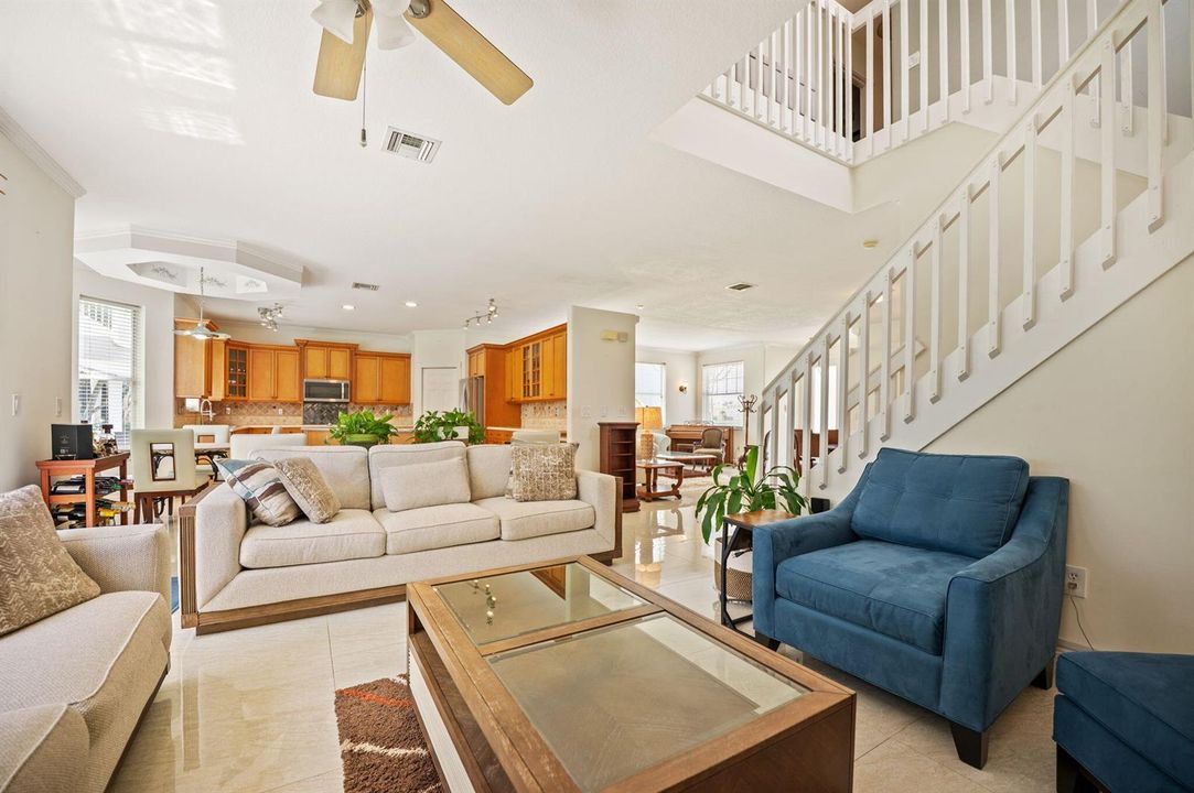 14-web-or-mls-9058-alexandra-cir