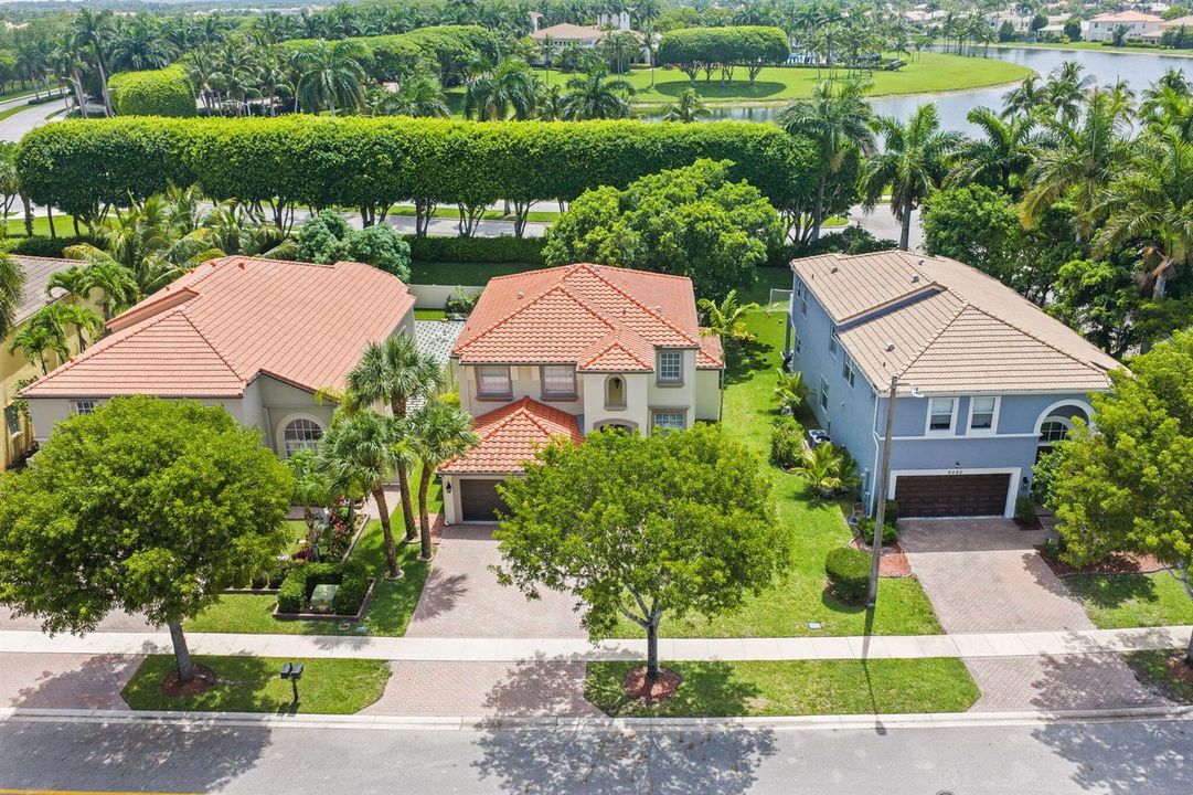 3-web-or-mls-9058-alexandra-cir