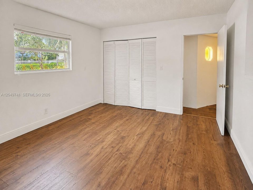 В аренду: $2,800 (3 спален, 2 ванн, 1390 Квадратных фут)