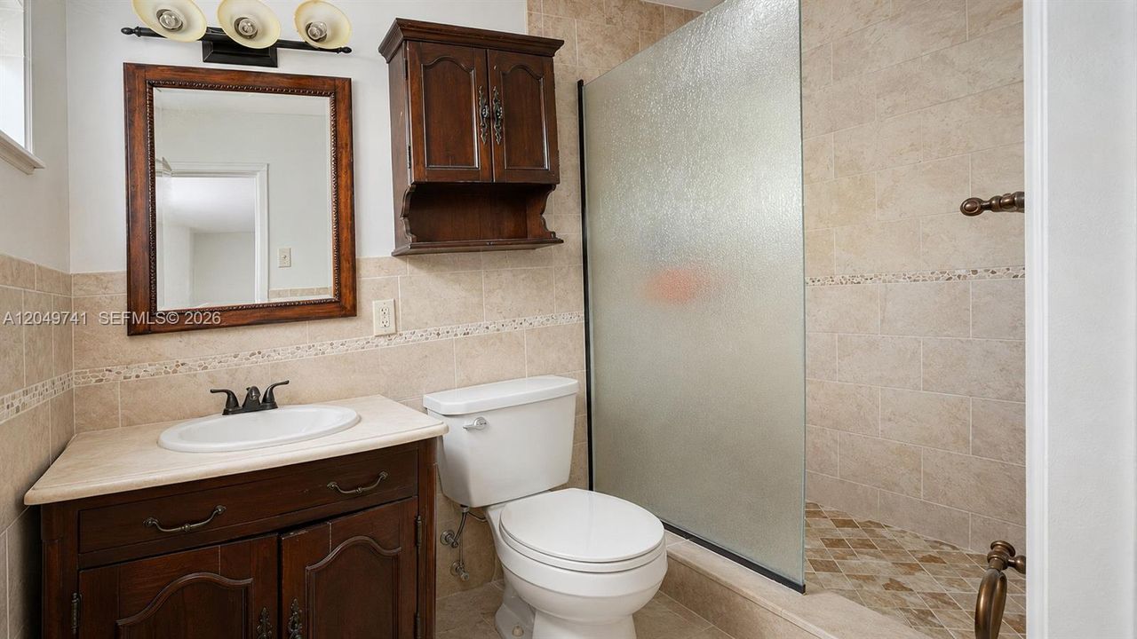 В аренду: $2,800 (3 спален, 2 ванн, 1390 Квадратных фут)