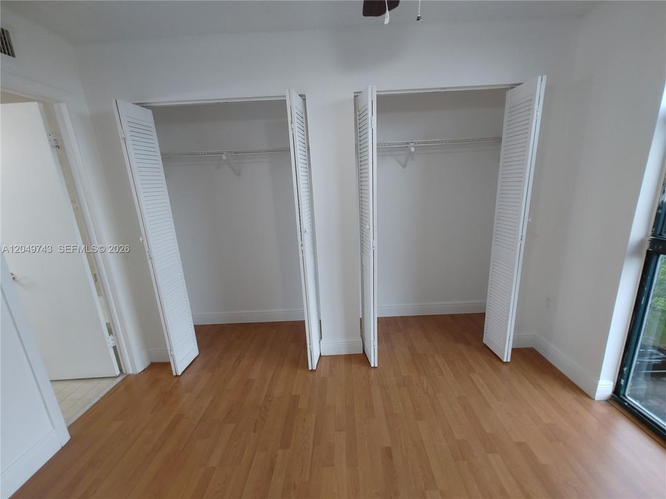 For Rent: $2,250 (2 beds, 2 baths, 898 Square Feet)