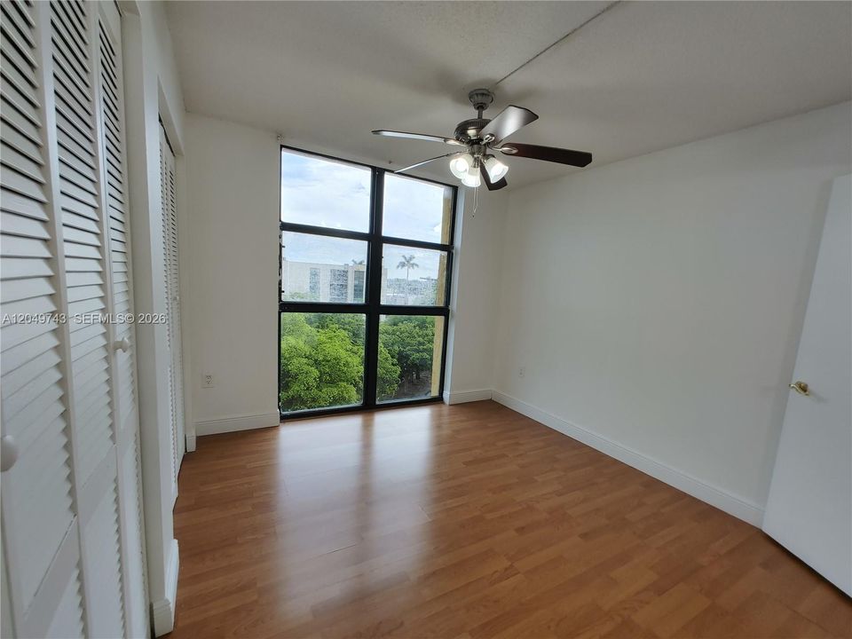For Rent: $2,250 (2 beds, 2 baths, 898 Square Feet)
